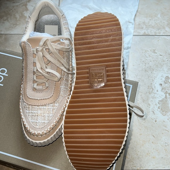 DOLCE VITA SNEAKERS - Picture 3 of 11